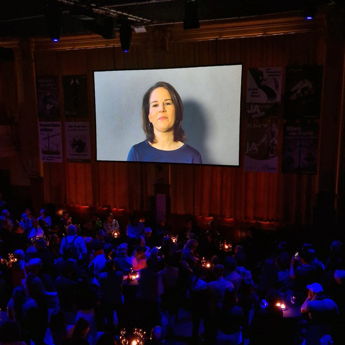 Was für ein schöner Abend! Das gibt Energie für die nächsten Wochen und Monate. Für alles, was noch kommt. 🔥 😍  Gemeinsam für eine lebenswerte Zukunft! 💚 #40JahreGRÜNE