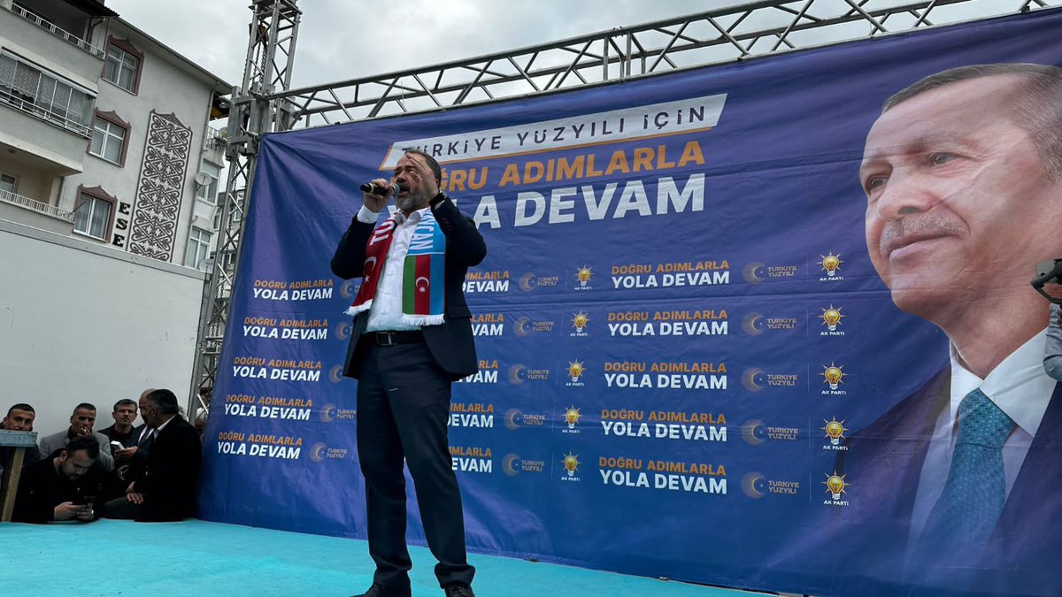 Ademdizer1's tweet photo. Dünyanın en önemli seçiminde Anadolu irfanının milli duruşunu Zile ilçelerimizde hemşehrilerimiz en güzel haliyle sergiliyorlar.  Zile kararını çoktan vermiş 14 Mayıs Pazar günü destan yazacak. https://t.co/T4G2jKf8cC