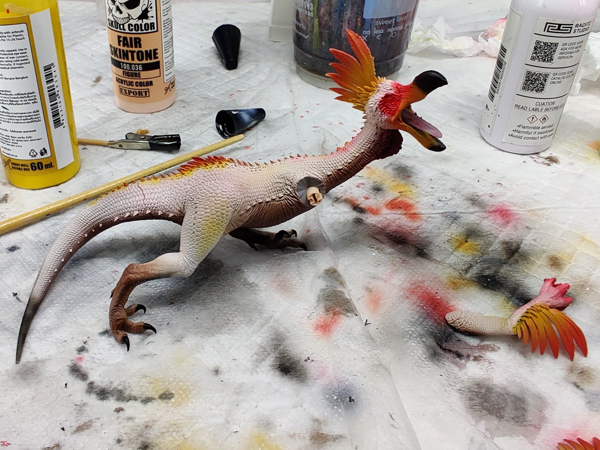 wDnrbm's tweet photo. (3/8) painted the chicken, took me 6 hours.
Still struggling with my shaky hands (can it get better at all?)
Next: Paint Gold Rathian
ETA: 🤷‍♂️ https://t.co/xl0UXfLRt0