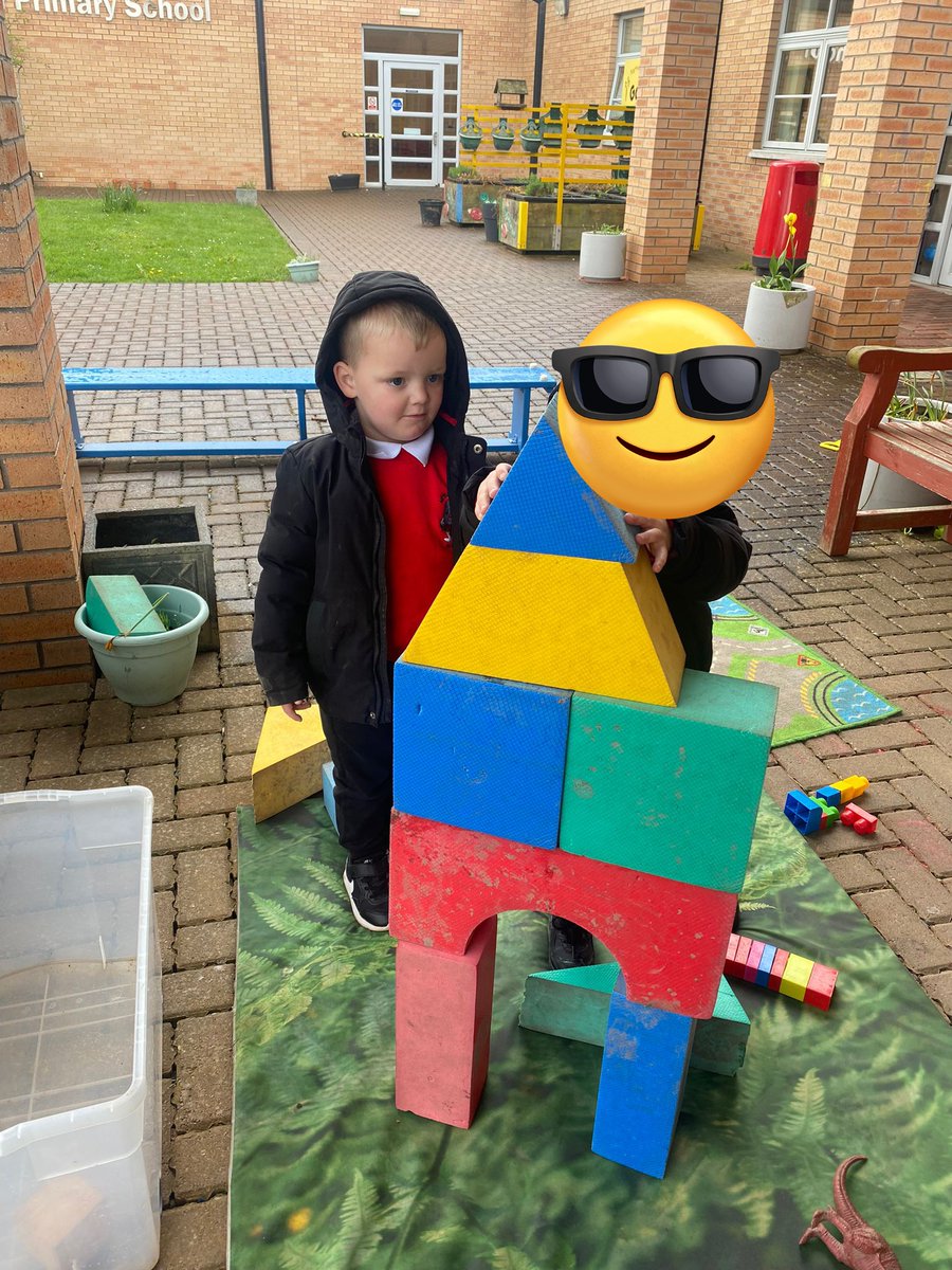 NetherburnPs's tweet photo. This week has been all about Space! Inspired by the children's own curiosity we have built a rocket, made planets, researched the moon and role played astronauts. #Space #themoon #leadershipoflearning @earlyyearsscot @FroebelTrust @SLCEarlyLearn @NASA @astro_timpeake https://t.co/EAfp7Ov2FP