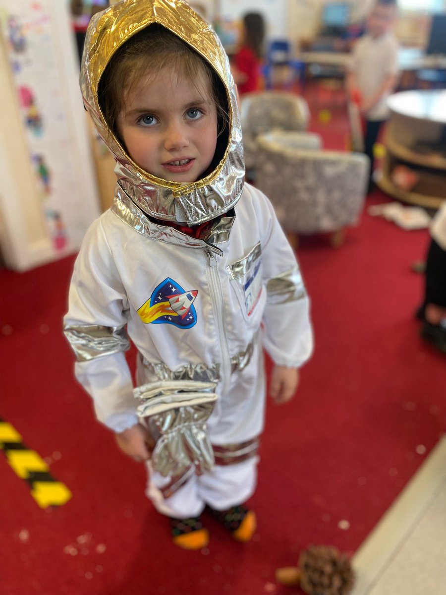 NetherburnPs's tweet photo. This week has been all about Space! Inspired by the children's own curiosity we have built a rocket, made planets, researched the moon and role played astronauts. #Space #themoon #leadershipoflearning @earlyyearsscot @FroebelTrust @SLCEarlyLearn @NASA @astro_timpeake https://t.co/EAfp7Ov2FP