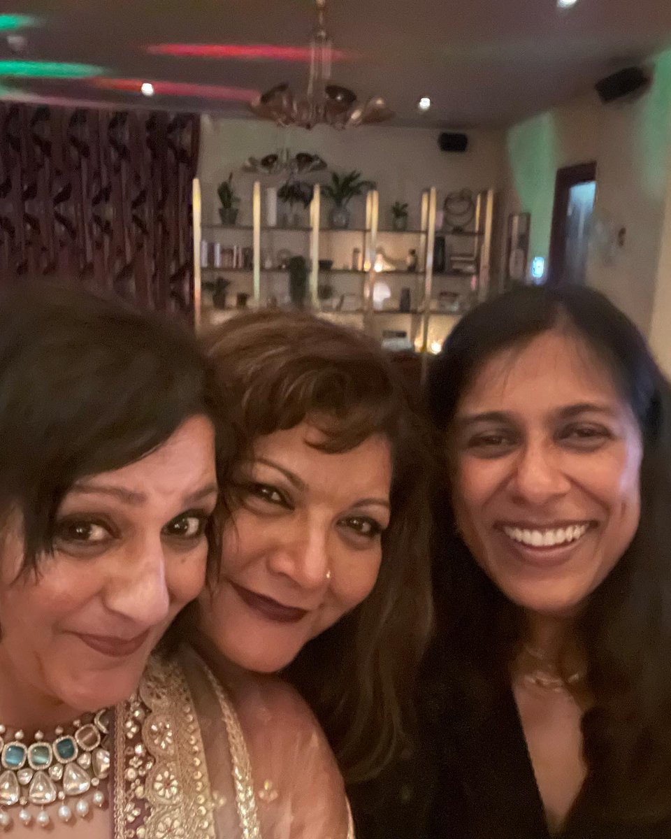 MeeraSyal's tweet photo. What an amazing night celebrating S Asian creatives before tomorrow’s #Baftas So much love and positivity in the room. Thank you @itsanitarani @rajivnathwani for pulling this glorious event together 🙏🏽 #sasian #baftas2023 (Credit 1st pic @davidbenett ) https://t.co/EvflnxW5mQ