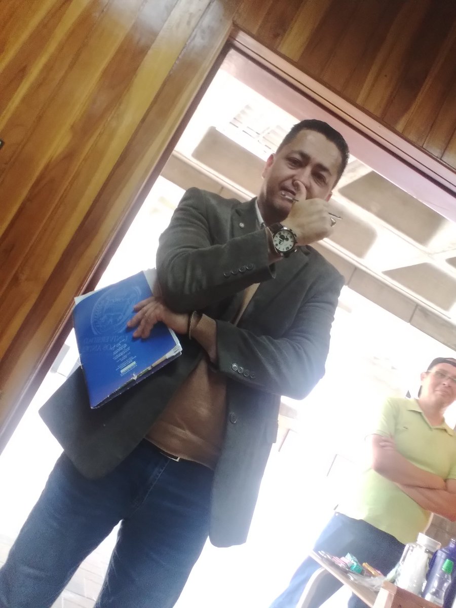 Concluyendo con una actividad teórico práctica el Seminario Sujetos Procesales, a cargo del Prof <a href="/edgarmir/">Edgar Alexander Mir Rivas</a> Maestría en Derecho Procesal Penal Facultad de Ciencias Jurídicas y Políticas ULA. Felicitaciones al Prof Mir y maestrantes cohorte XI. Facijup activa.