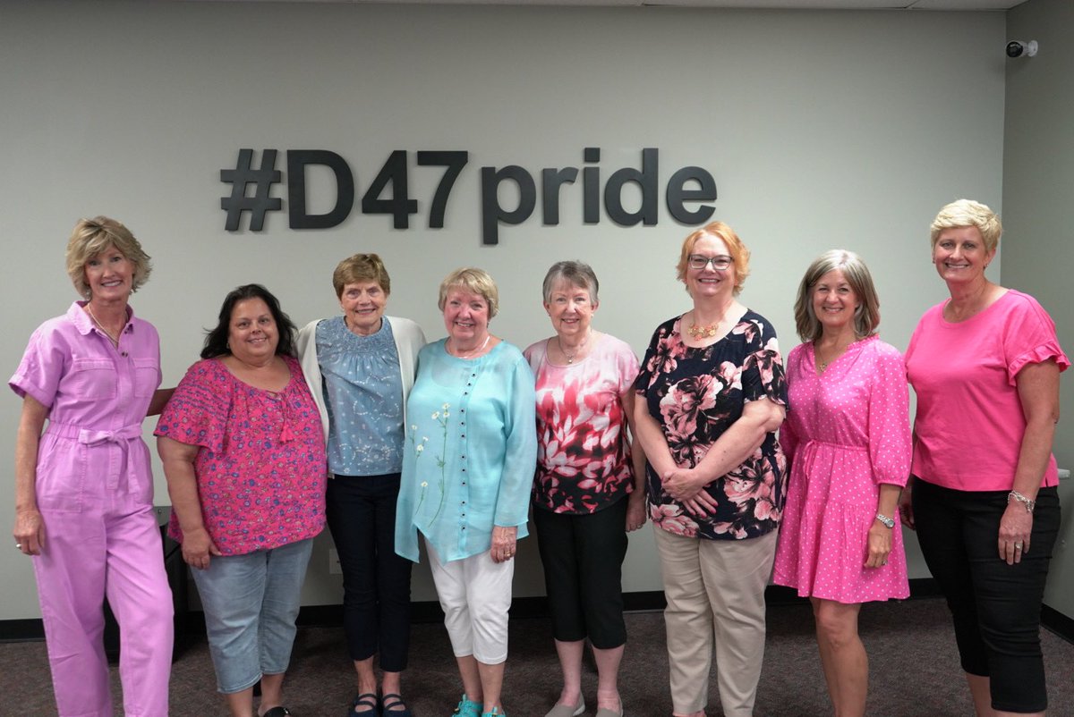 Congratulations to the six <a href="/CrystalLakeSD47/">Crystal Lake Dist.47</a> teachers who earned their @rrcna_org Reading Recovery or Early Literacy Support credential this year with <a href="/NLULiteracy/">The Center for Literacy Excellence at NLU</a>. Teachers from across the site along with retired teachers came together to celebrate.