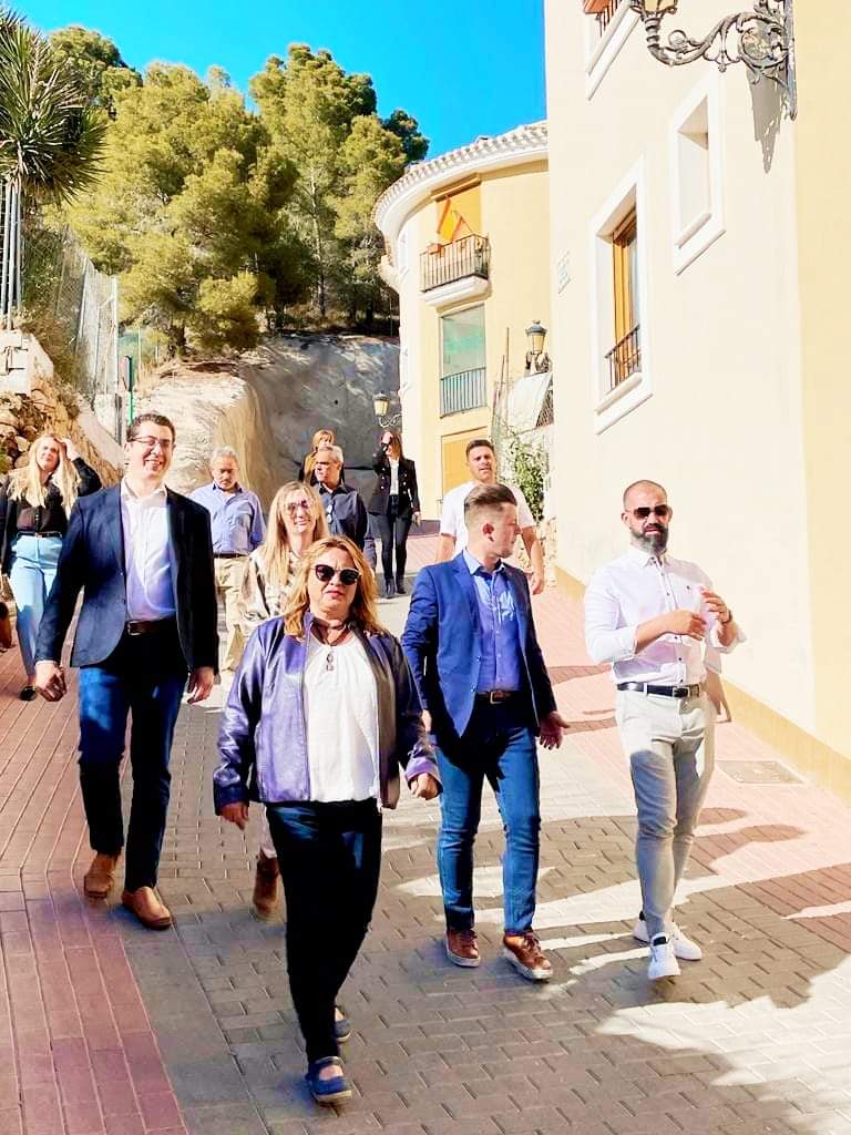 pp_polop's tweet photo. Hoy a las 20h ENCUENTRO VECINAL EN XIRLES para PRESENTAR ACTIVA XIRLES y las líneas claves del PROGRAMA ELECTORAL PARA EL AYUNTAMIENTO DE POLOP así como escuchar las sugerencias de los VECINOS 👥 con la asistencia de @susmozas 🤝
✅ Preparados para el cambio.
#ACTIVAXIRLES https://t.co/b8F2WoAqco