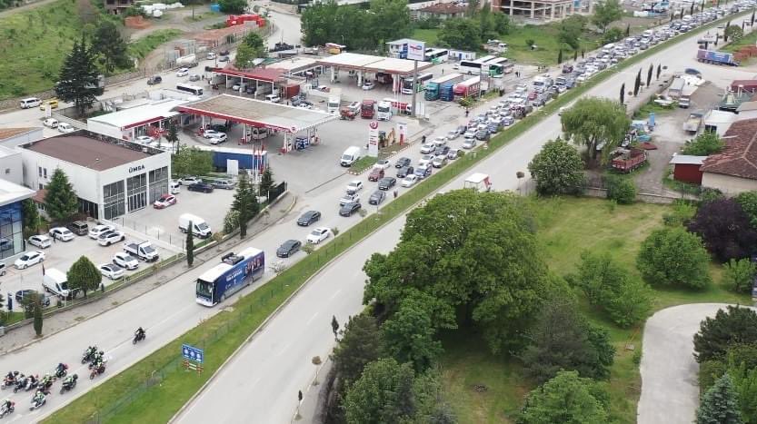Ademdizer1's tweet photo. Teşekkürler Tokat

Tokatımızda  konvoy ile vatandaşlarımızı selamladık.

Tokat yarın sandıkları patlatacak, İlimize sayısız eser kazandıran Cumhurbaşkanımız Recep Tayyip Erdoğan ve AK Parti’ye güçlü bir destek verecek. https://t.co/fRFo3sgYiQ