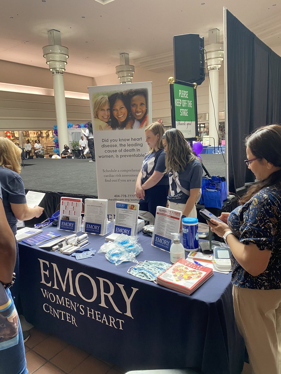 helensdtr's tweet photo. Emory 10K Women Project supporting the Greenbriar community &amp;
#NC100BWMAC #2023Healthfair https://t.co/JcjU73R9vI