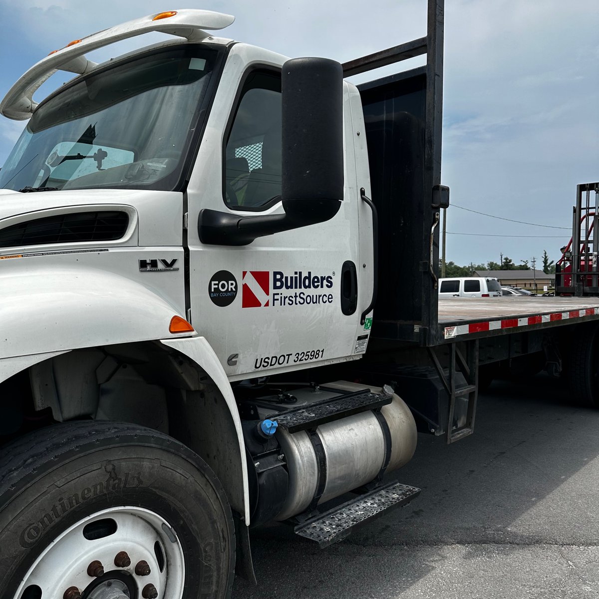 northstarpc's tweet photo. The team at Builders FirstSource is For Bay County!
#forbaycounty #forsmallbusiness https://t.co/l1D5pkPlhD