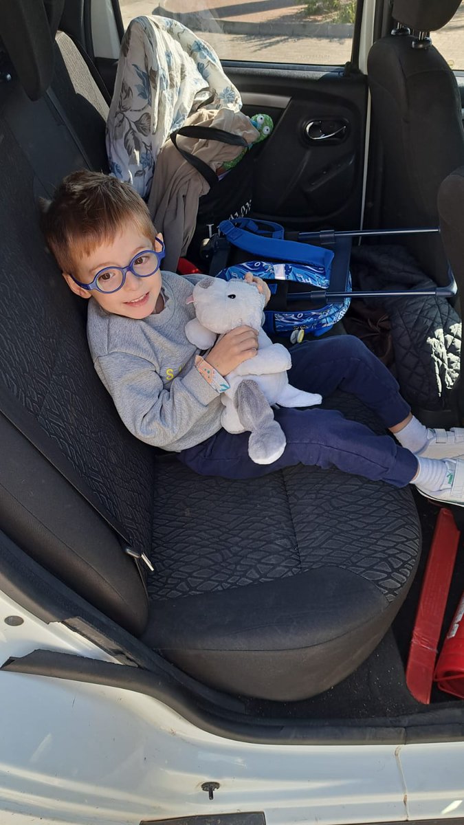 COMPARTO CON TODA LA GENTE,  QUE MANDÓ SU ORACIÓN, PARA LAUTI.
A CASITA, GRACIAS A DIOS.