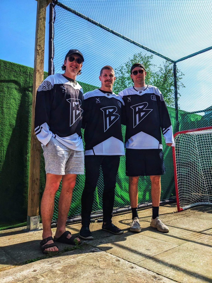 When the boys come see you at work 🏒 🤜🤛 <a href="/JWhis35/">Jackson Whistle</a> &amp; Rupper