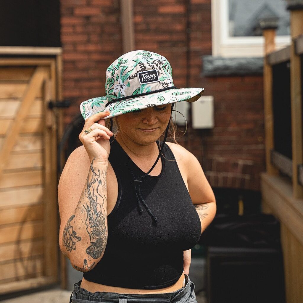 New merch alert!

We're stocking these boonie hats for those summertime drinking vibes– snag one (or two) while you can! instagr.am/p/CsL6olBuviV/