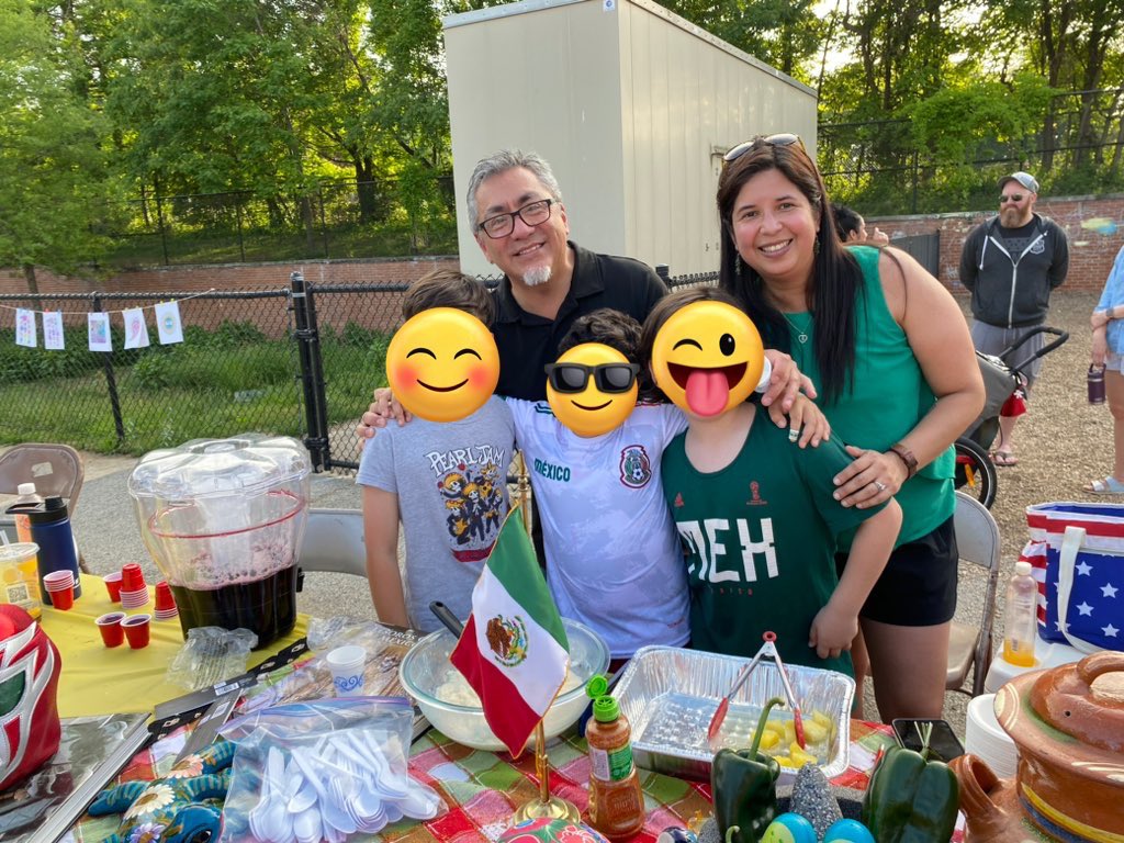 darnestownes's tweet photo. Thank you to all who came out to celebrate our richly varied cultures. It was a wonderful PTA sponsored International Night night thanks to our families and staff who participated. https://t.co/FVTayRaetF