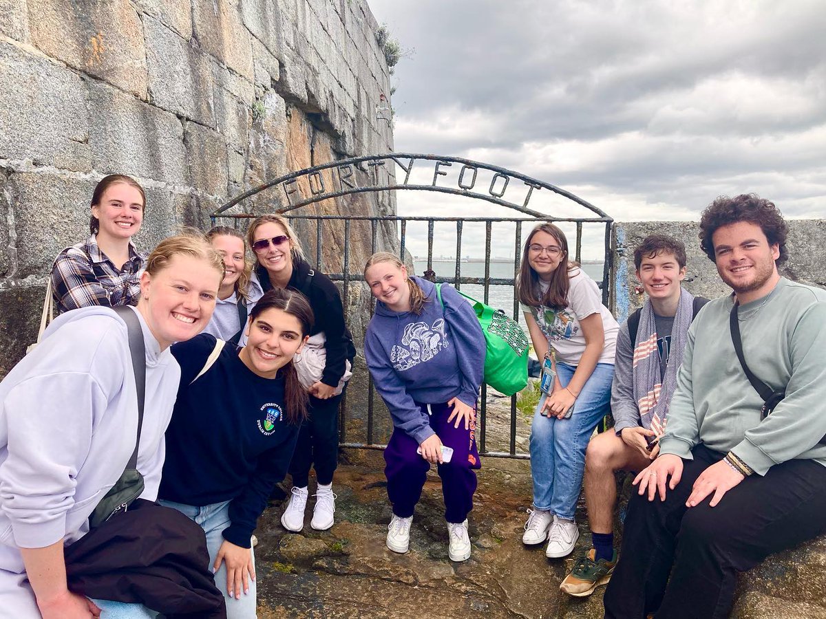 APIabroad's tweet image. Our amazing API sea swimmers at the forty-foot in Dublin!  
#APIExperience #APIAbroad #ispyapi #apiireland #studyabroad #internabroad #dublin #ireland #studyabroadinireland #visitdublin #dunlaoghaire #fortyfoot
📷 by @apiireland