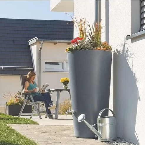 rwatersolutions's tweet image. Keep your garden looking lush &amp;amp; your plants hydrated with our stylish 150L RainBowl Flower Water Butt with Planter! 😍
rainwatersolutions.co.uk/150l-rainbowl-…
#WaterButt #RainBarrel #RainHarvesting #WaterHarvesting #RainwaterCollection #HarvestRainwater #RainwaterHarvesting #RainwaterCatchment