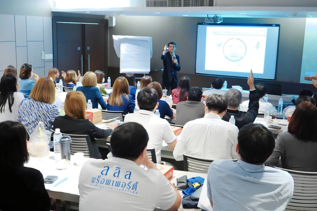 peopledynamic2's tweet photo. บริษัท ลลิล พร็อพเพอร์ตี้ จำกัด (มหาชน) จัดอบรมหลักสูตร
"การพัฒนาทักษะหัวหน้างาน" (Management Skill for SMART Younger Leader) รุ่น 2
เมื่อวันที่ 10 พฤษภาคม 2566 โดยมี อ.ยุทธวินัย โชติจิรชยา เป็นวิทยากร
ภาพบรรยากาศการอบรมเพิ่มเติม https://t.co/sUVg3reYtO
#ManagementSkill https://t.co/lRkHqzoW58
