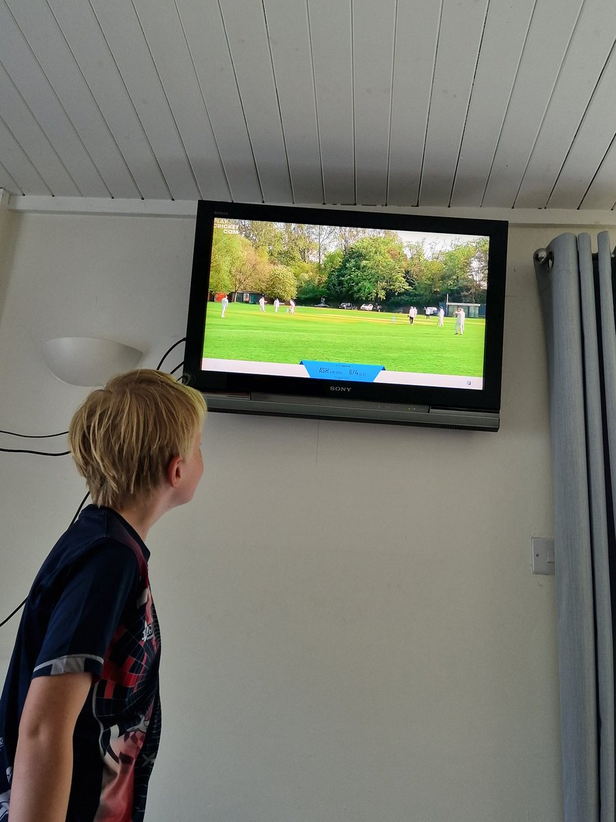 Supporting @Mershamsports from the less windy venue of the spare room...