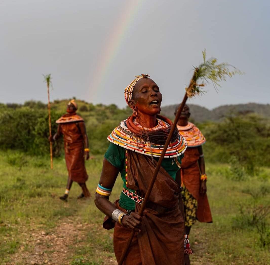 Lamal, A mega samburu crusade in praise of Nkai (God)

The green grass or the leaf of doumpalm (mparruai) symbolise (nkishon entarasi) life everlasting.

 Lamal is a women's affair, one or two men may accompany them for security reasons.

Courtesy of <a href="/alois_leadekei/">Leadekei Alois</a>