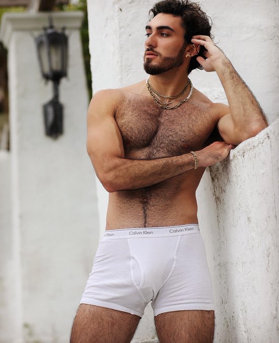 I put these on just for you https://t.co/elxBgrsIT2