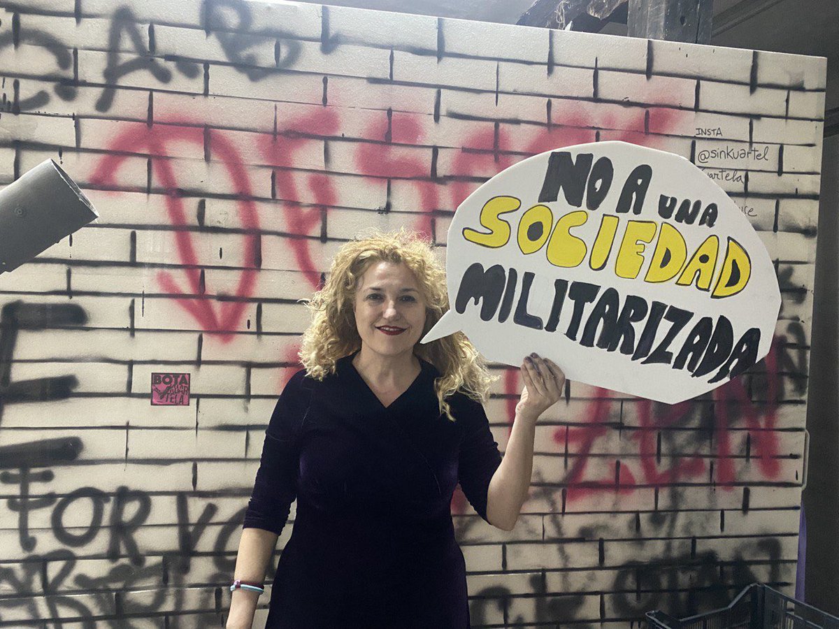 ArmiarmaA's tweet photo. #ConNosotrasQueNoCuenten para alimentar la estructura que sostiene una sociedad militarizada, patriarcal y capitalista.
#24M 
📢 Plaza Arriaga
🕢 19:30
#FeministokPrestGaude
#GordeData https://t.co/asR6LNgnOE