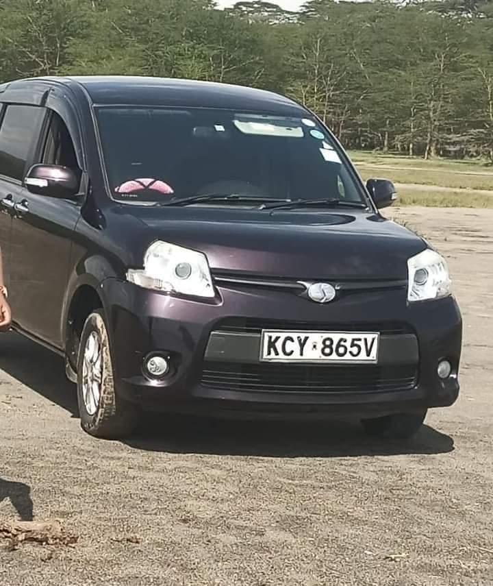 ItsKenGachuhi's tweet photo. TOYOTA SIENTA KCY 865V WINE RED IN COLOUR STOLEN IN MOLO AROUND 2:20AM ON MAY 11,2023. LAST SEEN HEADING TOWARDS NAKURU ON MOLO-NJORO ROAD. Contact: 0724272572 or any police station https://t.co/AWEvLRxLcS