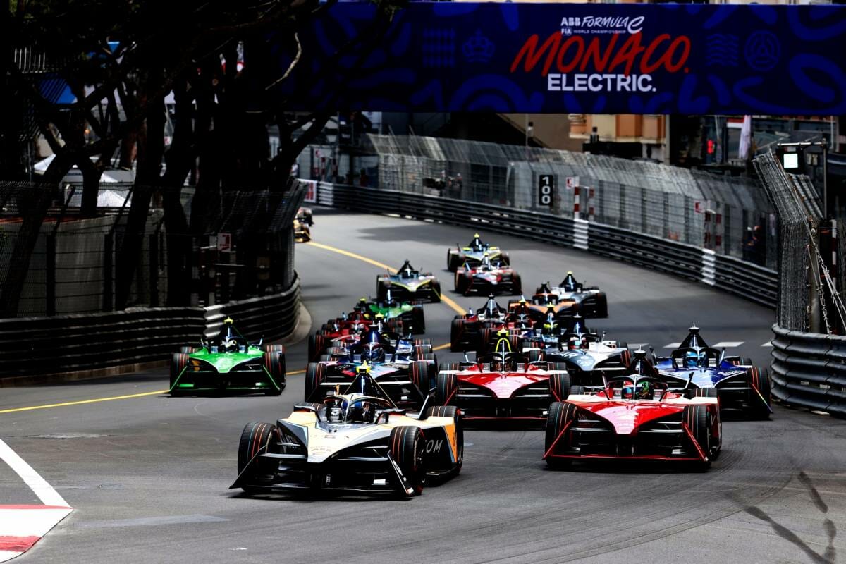 Formula E in Monaco: Over 200 Electrifying Passes and other Monaco news - hellomonaco.com/news/latest-ne…