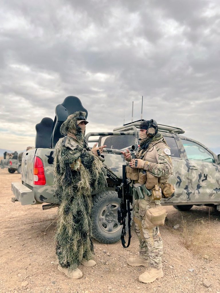 دوي نن هم د ځمکې په سر یوازني دي، کله چې دوښمن ته ور وړاندې کیږي عزم یې د جهاد او تمنا یې د شهادت وي، همدا بلندې خوبایۍ لوی امیدونه زیږوي.
#اتلان