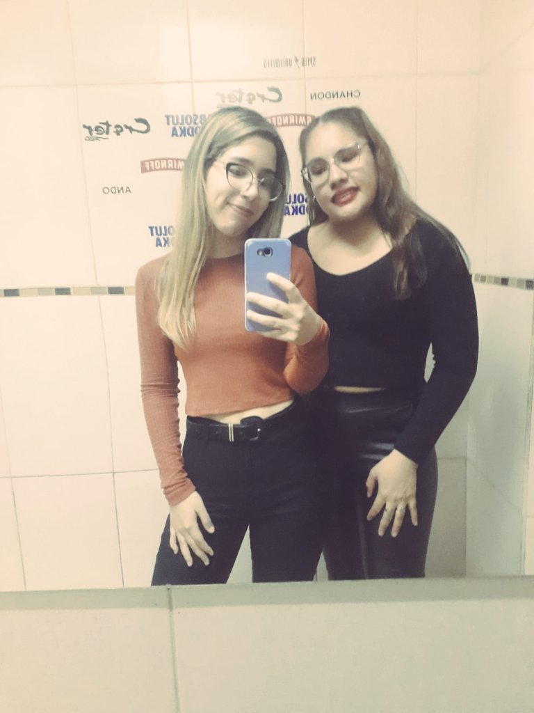 Amiga 🤎🖤