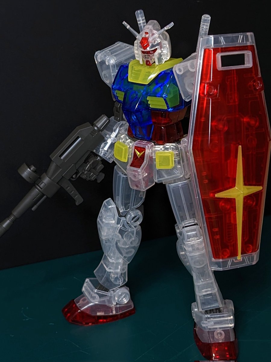 sssyossy's tweet photo. 超久しぶりにガンプラ作ってみた
��ンダムクリアカラーVer
砥ぎだししてピカピカにしてみました
#ガンプラ https://t.co/2hegj6hNiZ