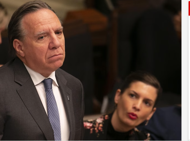 MtlWeb3944's tweet photo. @francoislegault @coalitionavenir L'ironie d'un gouvernement aussi incompétent, diviseur et déconnecté, se tapant dans le dos alors qu'il est à l'intérieur d'une pièce sombre alors que le soleil brille partout au québec; se demande s'ils apprécieront le même repas offert au chsld #polQc #zigfest https://t.co/iUbcXJwTmq