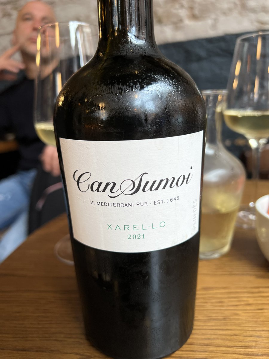 Hmmm nice to find this at at <a href="/ComptoirMayfair/">Comptoir Cafe & Wine</a> <a href="/RaventosiBlanc/">Raventós i Blanc</a>