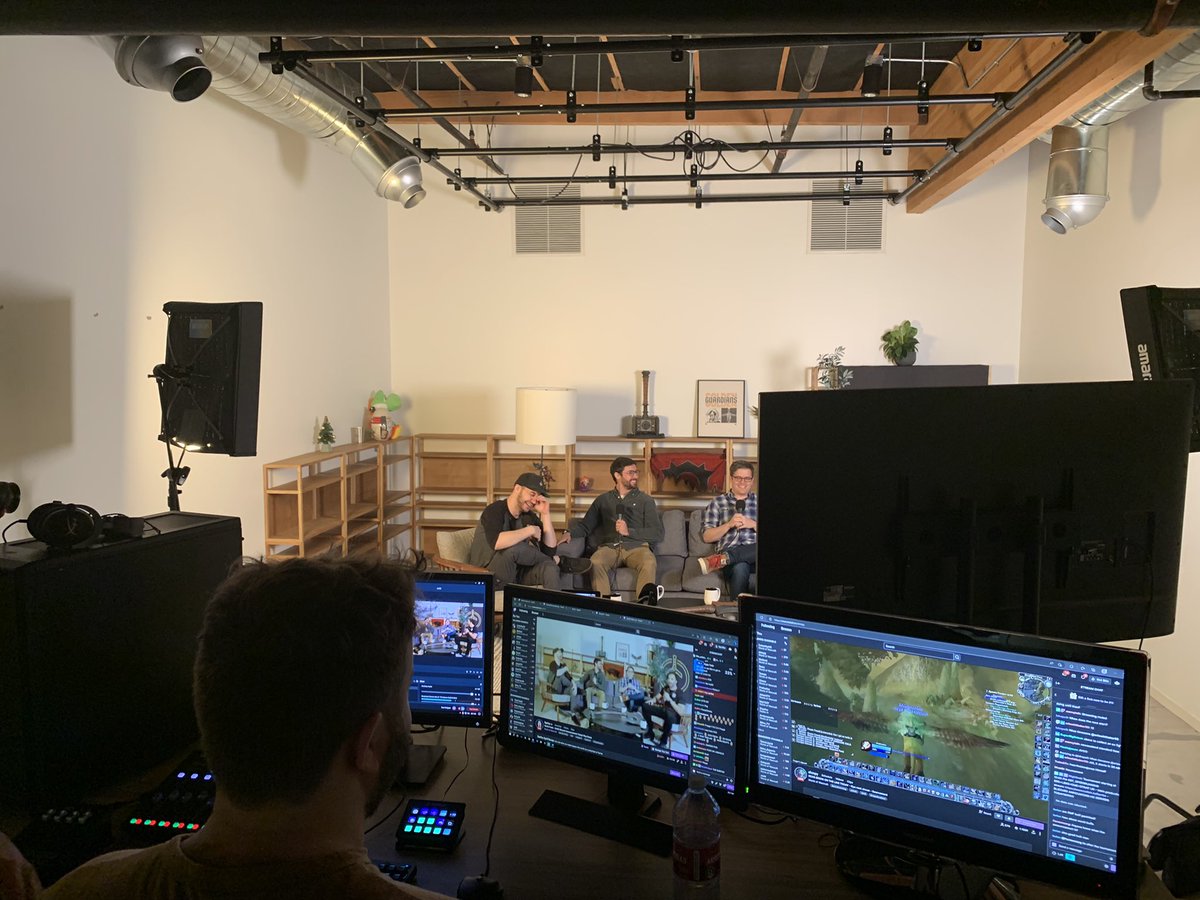 auxidental's tweet photo. Stoked to be at the HCAS finals at the @GoldenGuardians facility!

@Tracy_Parkes coming through clutch with the invite.

Shoutout @Sarthetv @joardee @Graysondeez @winkypotomus @only_blacksmoke @Lezzemos @jheldridge @rokmanGG for having me around for this. Best community. https://t.co/J8OAhgq2Qw