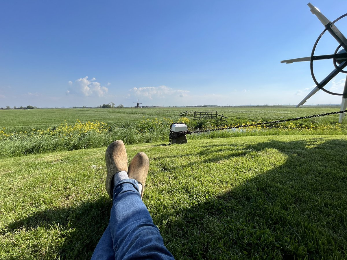 Wát een mooie, geslaagde dag voor de nationale molendag. Nu nog even nagenieten en ons opmaken voor de opening as zaterdag van onze Achtkante molen in Streefkerk. Komt u ook de historische inrichting bekijken? Kinderen kunnen zelfs molenaarsknecht worden!
<a href="/m0lens/">De Hollandsche Molen</a> <a href="/DeMolens/">Molens van SIMAV</a>