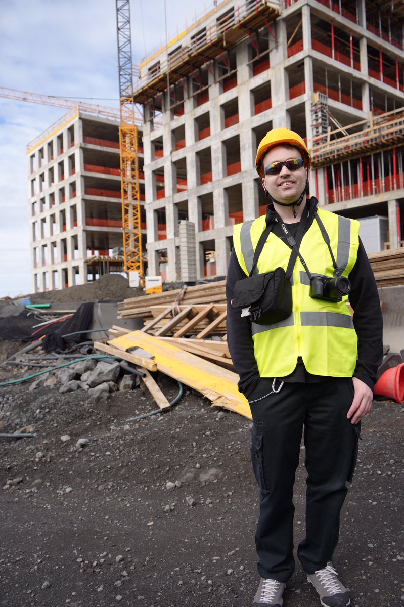 Ég við nýju bygginguna af nýja Landspítalanum