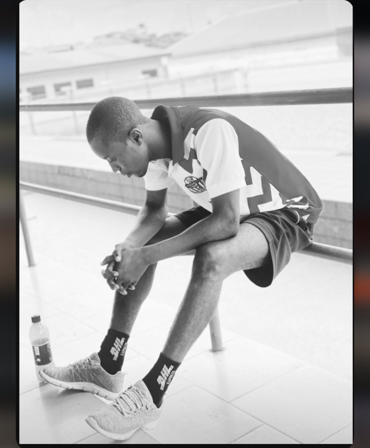 eja_lila tweet picture