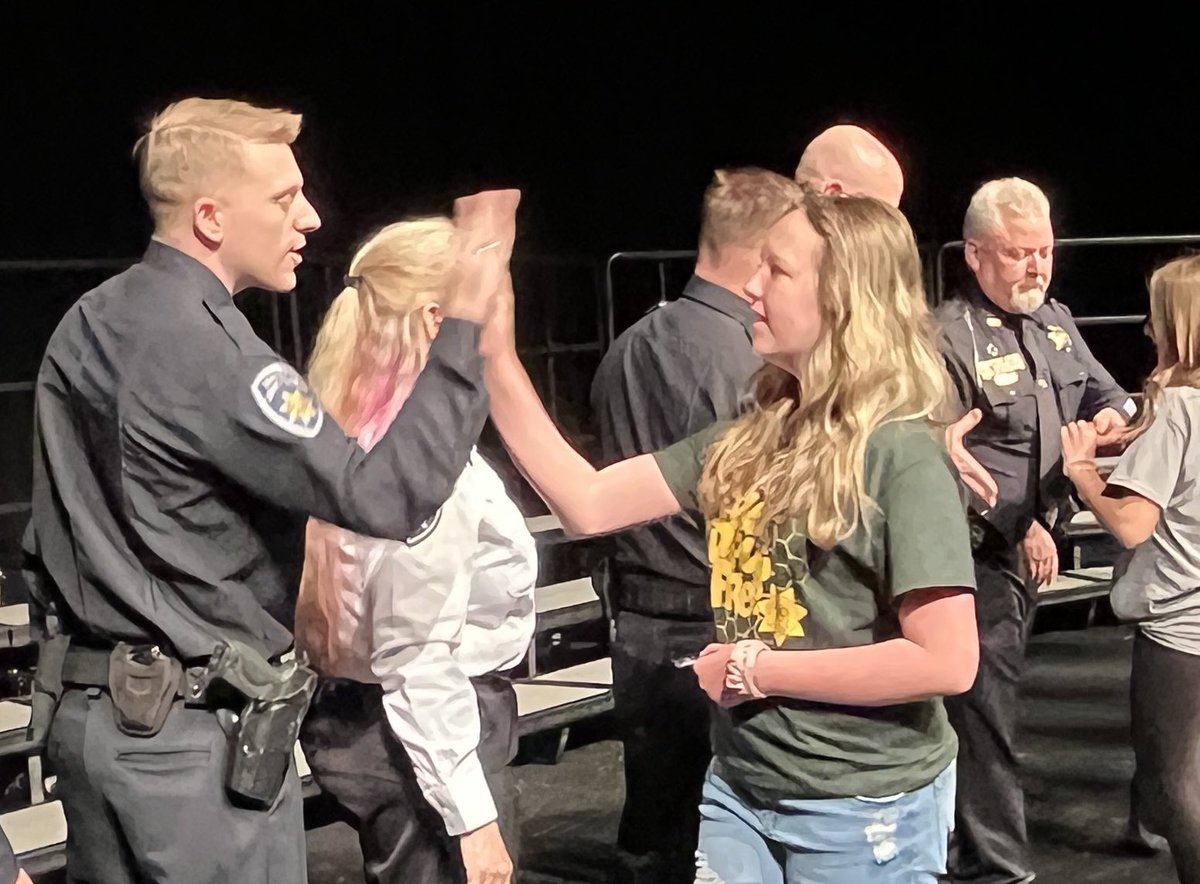 BonnevilleCSO's tweet photo. Last DARE Graduation of the year last night with Ucon and Iona Elementary, such a fun week celebrating over 1000 students taught! Thanks for the support of Bonneville School District 93, City of Ammon, and our community. #supportyourlocaldare #BCSOFamily #BCSOTeam https://t.co/33DYk7X7Pc