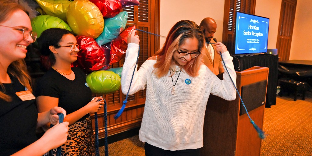 wheaton's tweet photo. . @TheBase_Wheaton hosted their annual First-Generation Senior Reception to honor and celebrate our seniors who are the first in their family to graduate from college. #WheatonMA #FirstGen #FirstGenCollege

📸: Keith Nordstrom https://t.co/pQ9Spgbp66