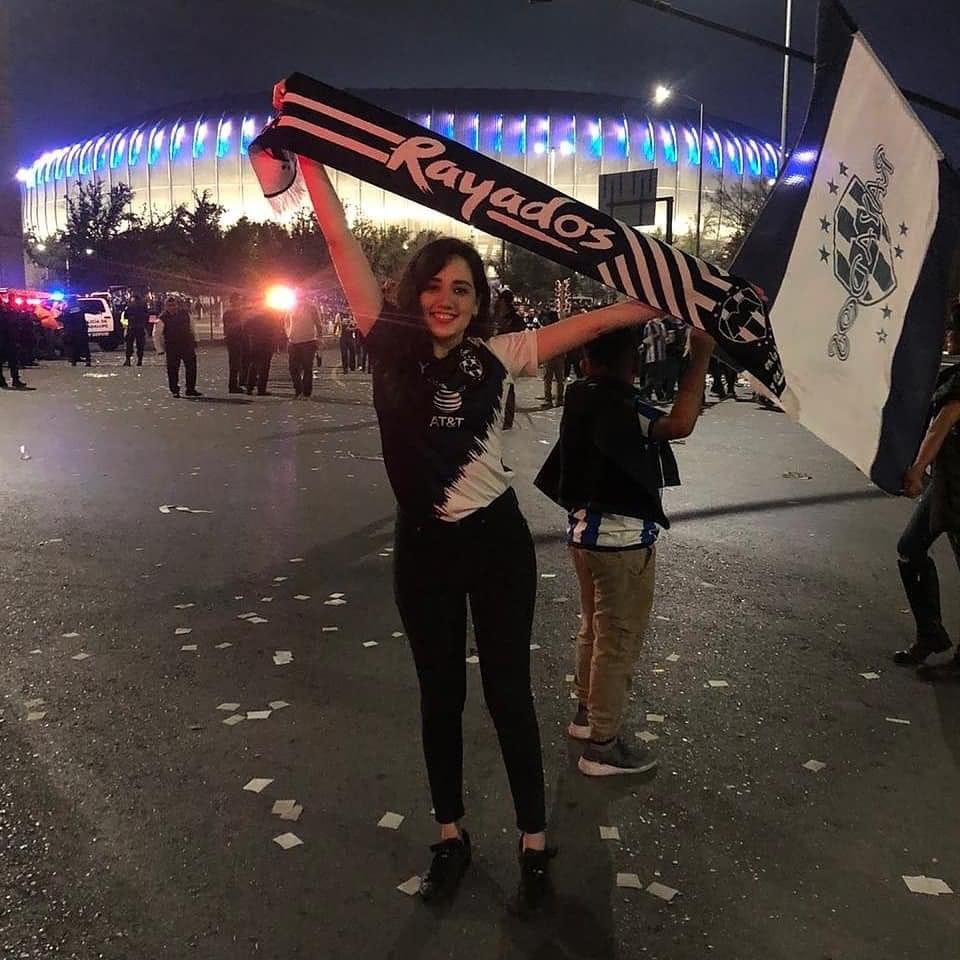 brenm95's tweet photo. Y pobre de aquél que quiera robarnos la ilusión. 
¡Vamos los Rayados! 🤍💙 https://t.co/GadASefsPb