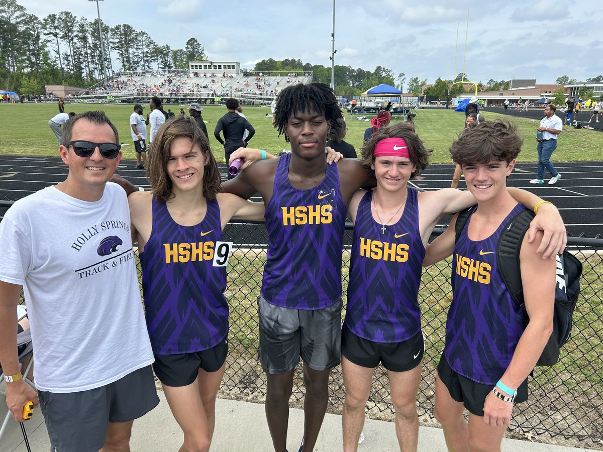 🚨 SCHOOL RECORD &amp; STATE QUALIFIERS 🚨

What a difference a week makes! 7th at Conference and 4th today at Regionals! Congrats to Josh, Joel, Landon and Gavin for lowering the school record by 5 seconds to finish in 8:07:) #HAWKS