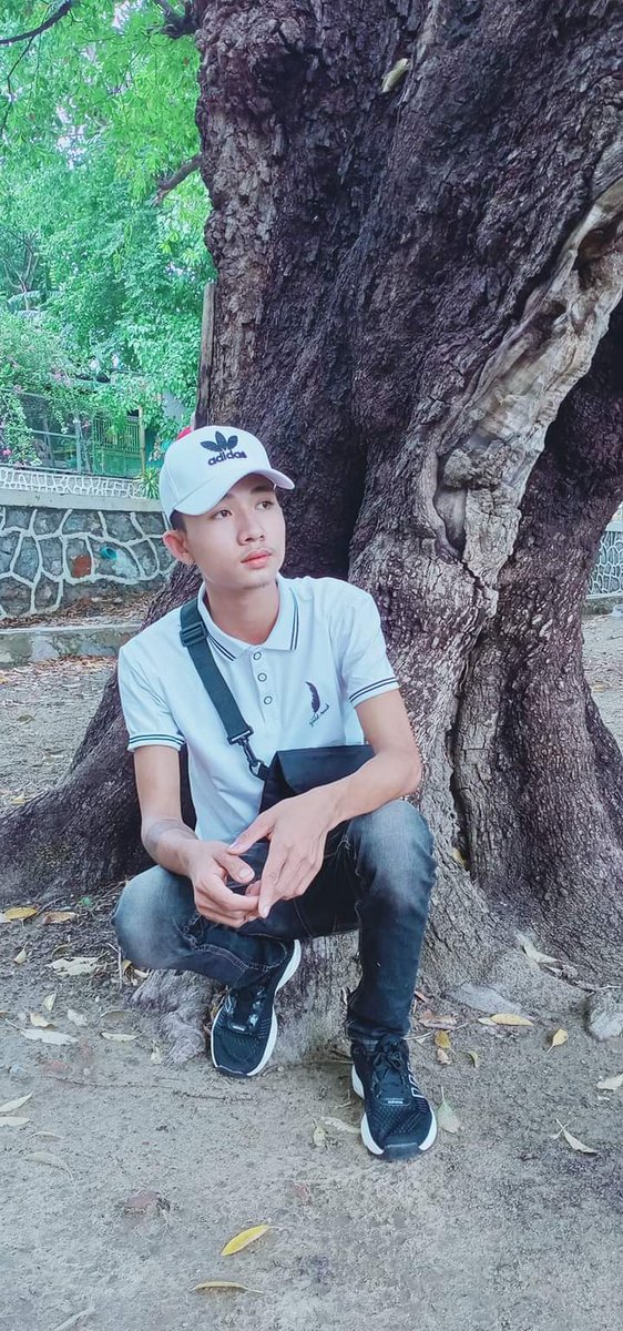 ဧည်သည်ပြီတော့အမောဖြေဦးပိန်သွားခဲ့တယ်