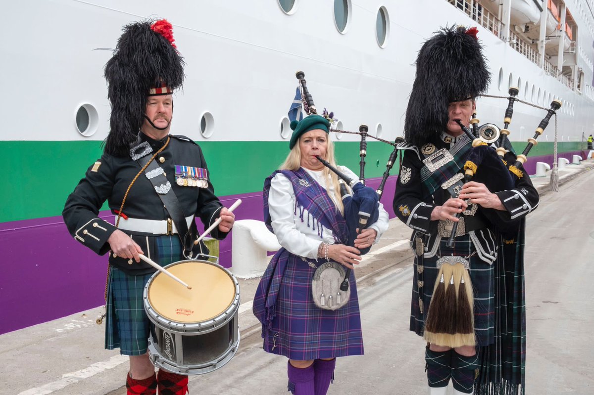 CapitalCruising tweet media