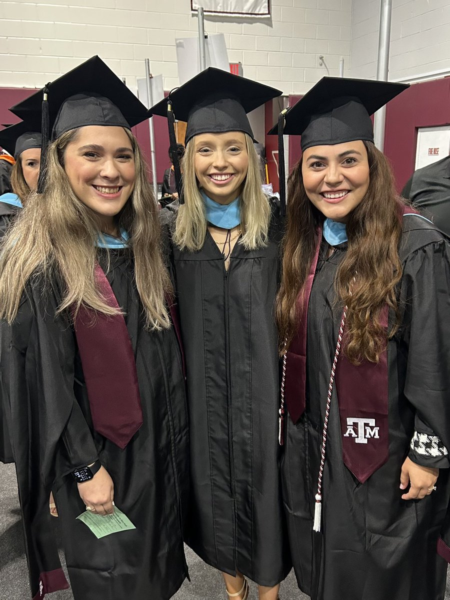 These 3 <a href="/KISDMcElwain/">McElwain Elementary</a> teachers graduated with their Masters degree from <a href="/TAMU/">Texas A&M University</a> today! Congratulations <a href="/MrsGiuseppetti/">Stephanie Giuseppetti</a>, Mrs. Machacek and Ms Ortiz!