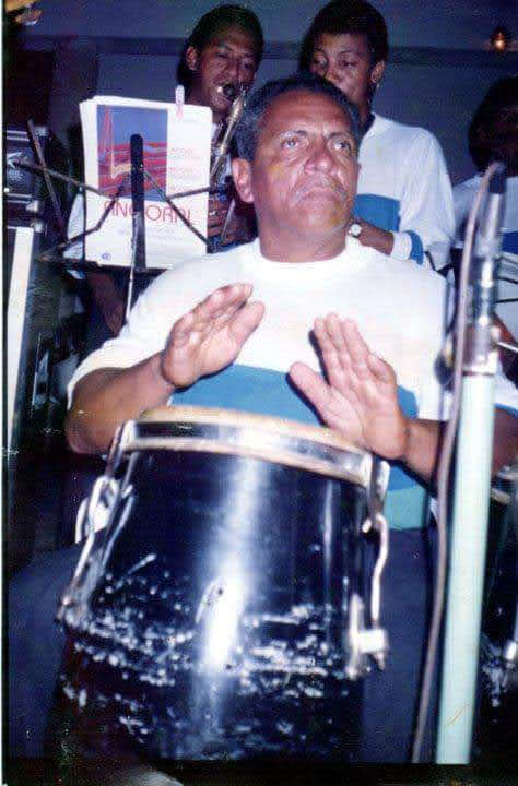 El papá que nos crió.Gracias ,Te recordamos y extrañamos .Dios te permita la vida eterna por tú obras de bondad y misericordia que hiciste en la tierra.q,e,d