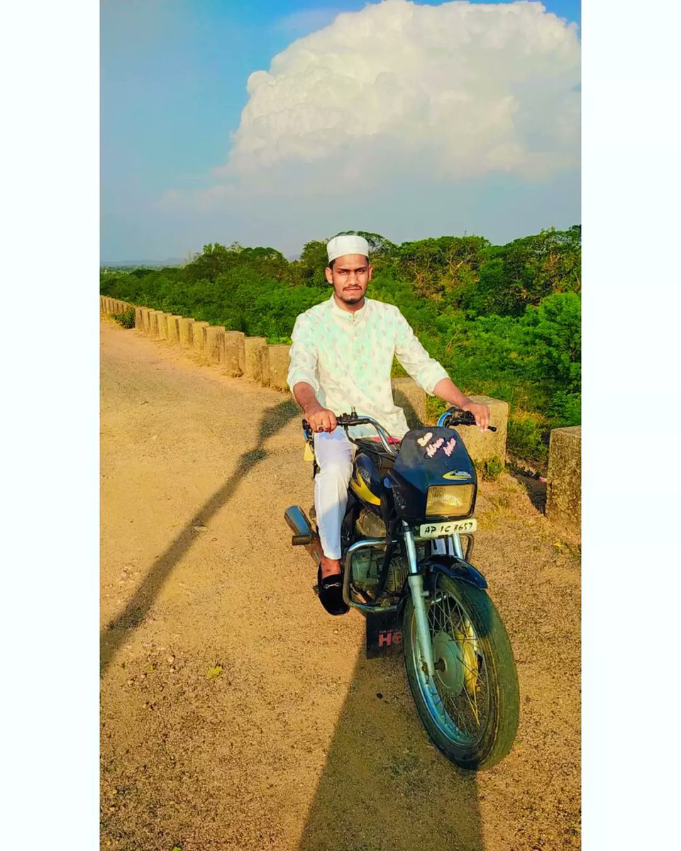 mohammadarbaz_'s tweet photo. EID 2023 ... ☝🤲❤ https://t.co/urhQ38mtM5