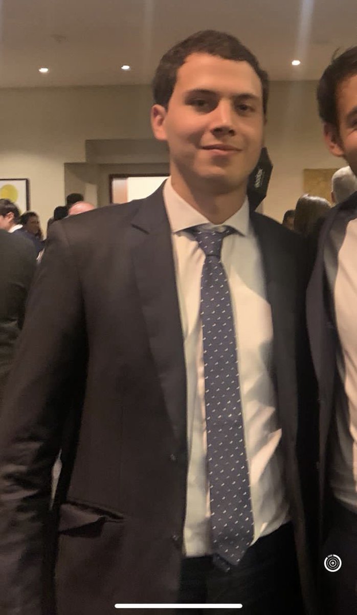 VickyDavilaH's tweet image. Urgente: la familia de Nicolás Fajardo Mendoza está buscándolo desesperadamente. Si usted sabe de su paradero, por favor llame de inmediato a este teléfono 3153813610 a la señora María Camila Mendoza, la mamá.