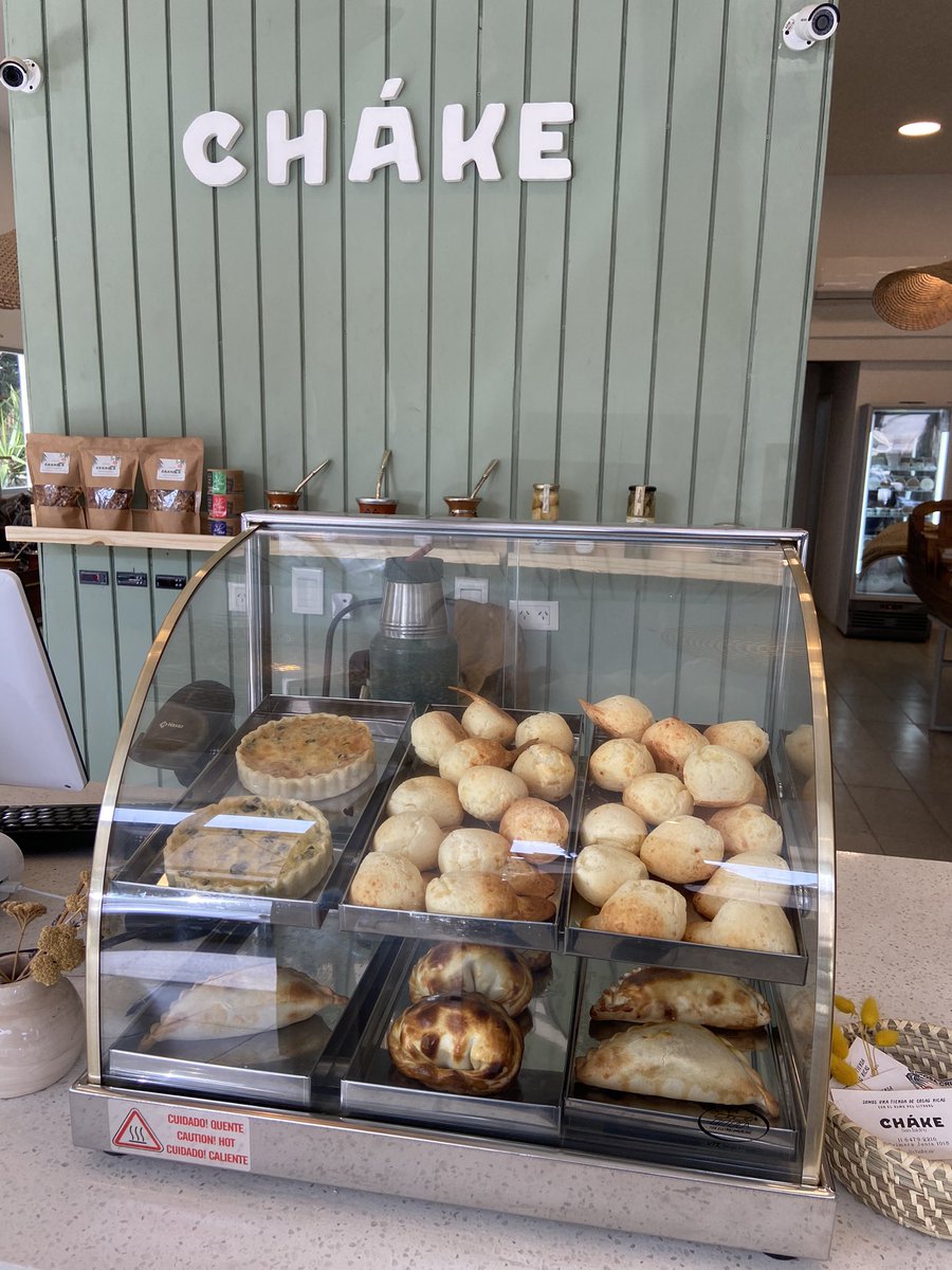 bernardobales's tweet photo. Venís al @Chakear de tortugas y te enloqueces. Mil chipa me comí. https://t.co/9Sj3vJwts2