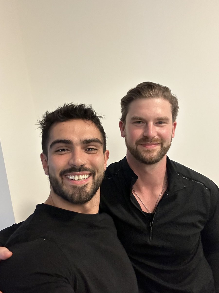 Reunited with my brother! 
<a href="/JonathanBBCAN11/">Jonathan Leonard</a> 
#BBCAN11