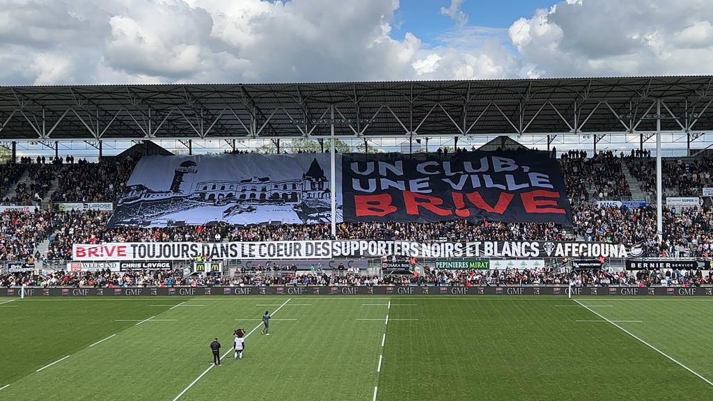 𝐔𝐍 𝐂𝐋𝐔𝐁, 𝐔𝐍𝐄 𝐕𝐈𝐋𝐋𝐄, 
               𝐁𝐑𝐈𝐕𝐄

<a href="/villedebrive/">Ville de Brive</a> <a href="/CABCLRUGBY/">CA Brive Rugby</a>