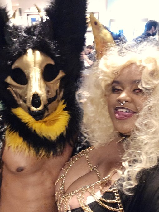 1 pic. Yoooo that moonlight festival was lit asf last night, got some great pictures with this queen