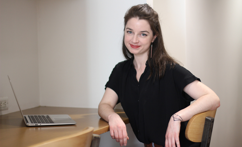 Reductress's tweet image. Wow! This Woman Just Spent 40 Minutes Investigating A Twitter Beef Even Though She Has but One Life on God's Green Earth: ow.ly/XeEE50HiwoM