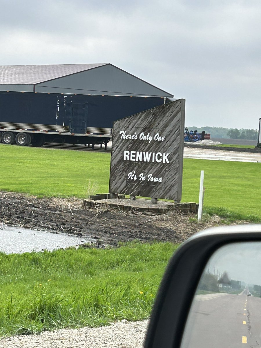 teddyhawley's tweet photo. Popped into Renwick quick for my cousins graduation (my Moms hometown) good to see my cousin Bobbi taking such good care of my late grandparents house/farm. #Renwick
They had the old High Schools records hanging up in the community building. Apparently Mom averaged 45 ppg #6on6 https://t.co/RhhS2GXQ7J